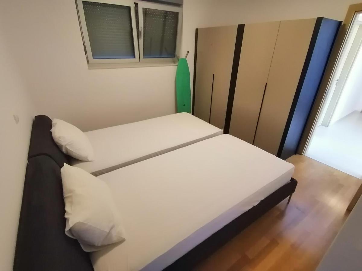 Apartman Sara Pržno Dış mekan fotoğraf