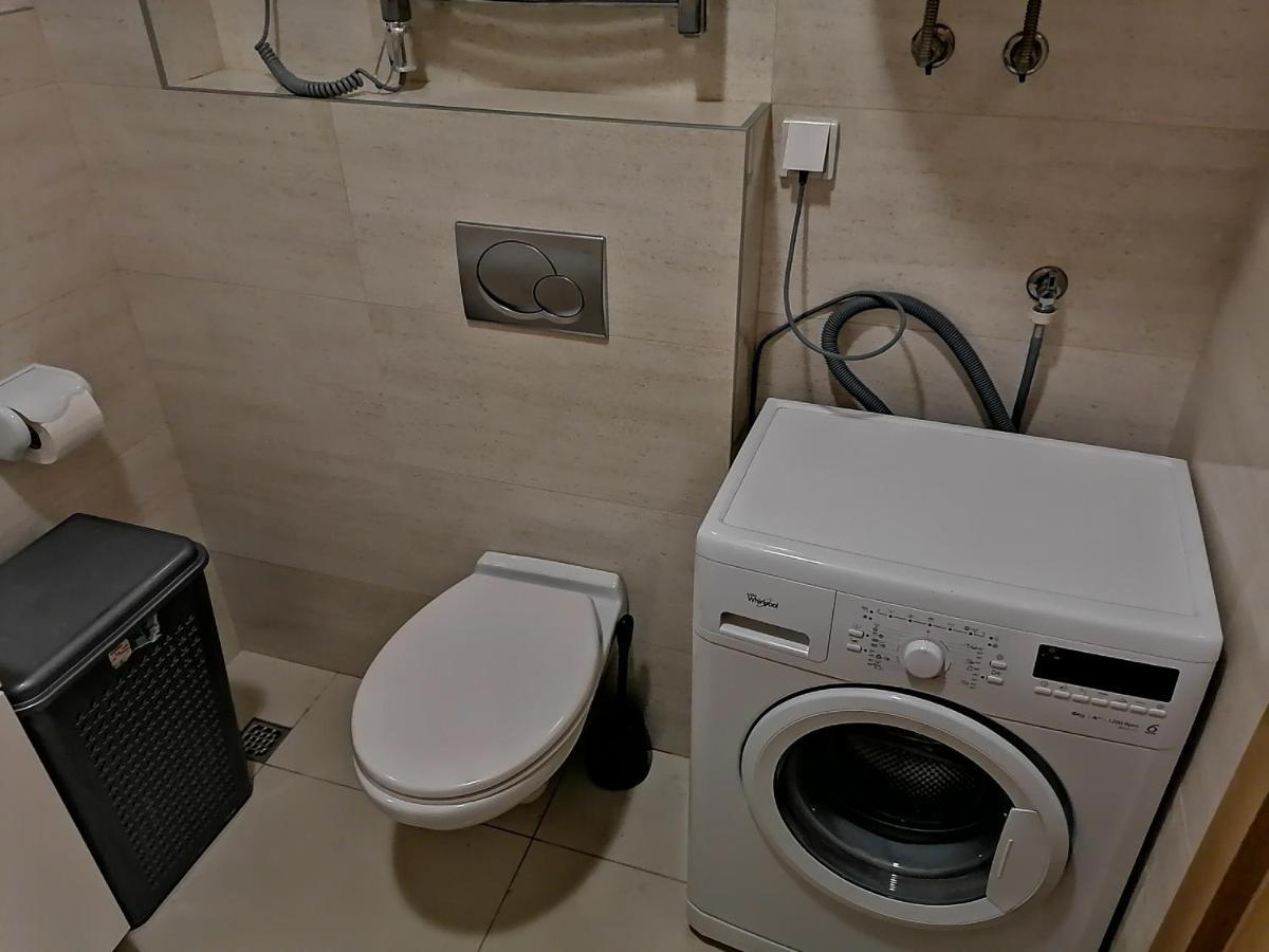Apartman Sara Pržno Dış mekan fotoğraf