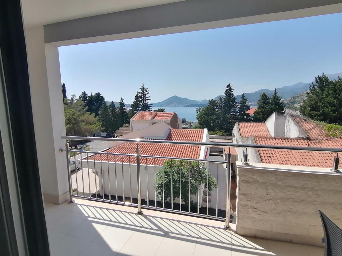 Apartman Sara Pržno Dış mekan fotoğraf