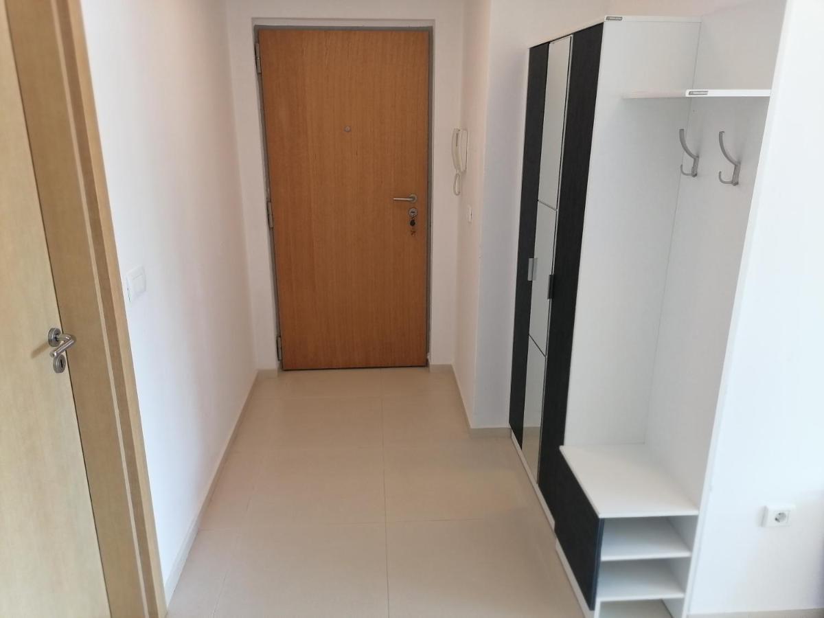 Apartman Sara Pržno Dış mekan fotoğraf