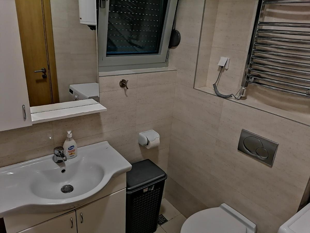 Apartman Sara Pržno Dış mekan fotoğraf