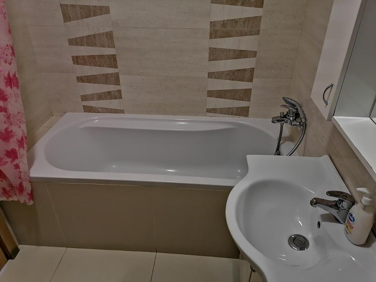 Apartman Sara Pržno Dış mekan fotoğraf